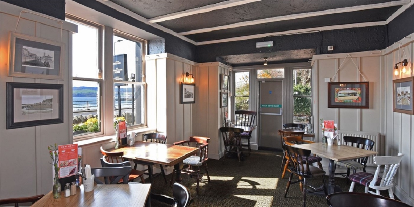 Ardencaple Bar & Restaurant, Rhu, by Helensburgh Bar and Pub Food