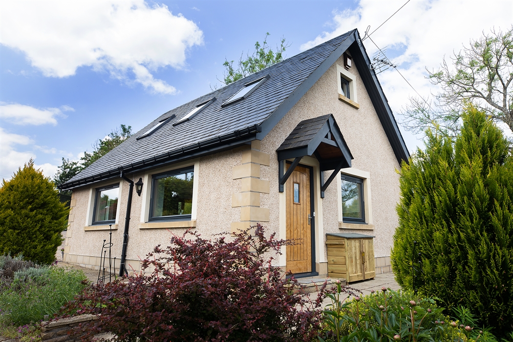Stonelea Cottage Holidays, Selkirk Cottage VisitScotland