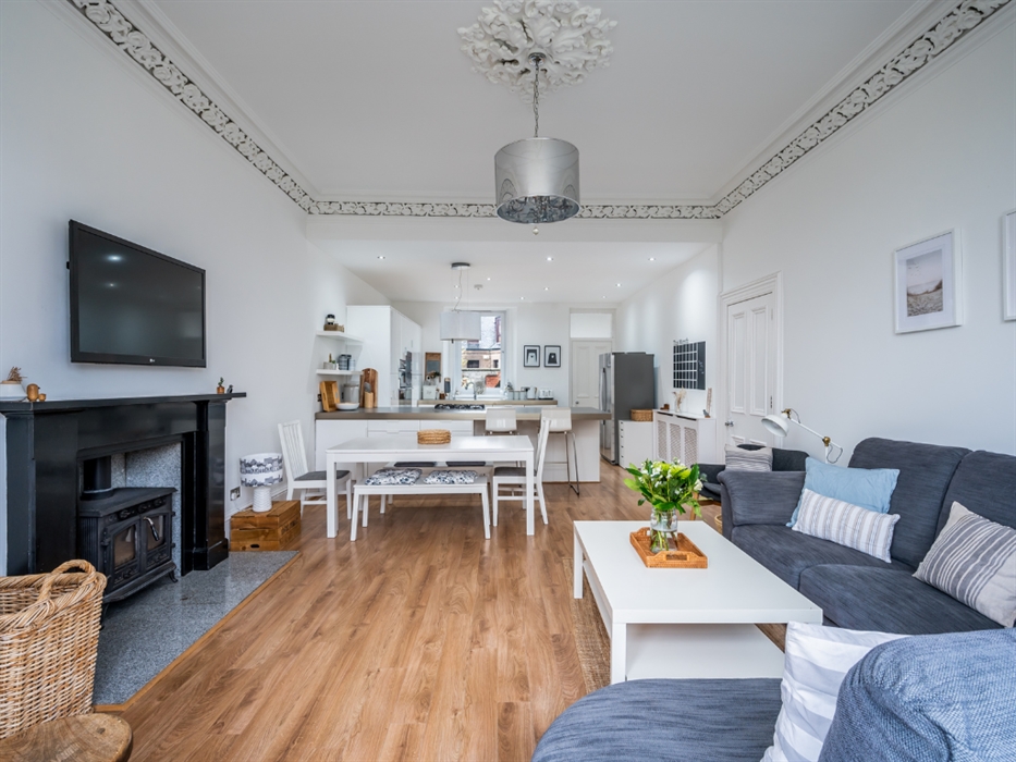 Castle Beach, Broughty Ferry, Dundee Self Catering VisitScotland