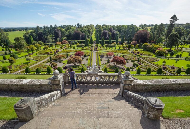 Drummond Gardens And Castle View 2